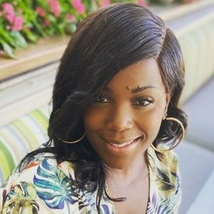 Meet your Posher, Tishima